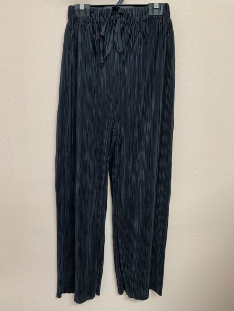 ランダムプリーツパンツ